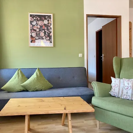 Bartmann Apartment *